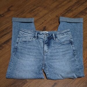 Lovervet Women’s Straight Leg Distressed Jeans in Light Blue Wash